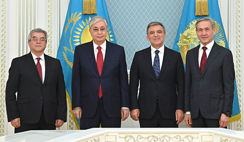 11. Cumhurbaşkanı Abdullah Gül, Kazakistan Cumhurbaşkanı Kasım-Jomart Tokayev ile Görüştü